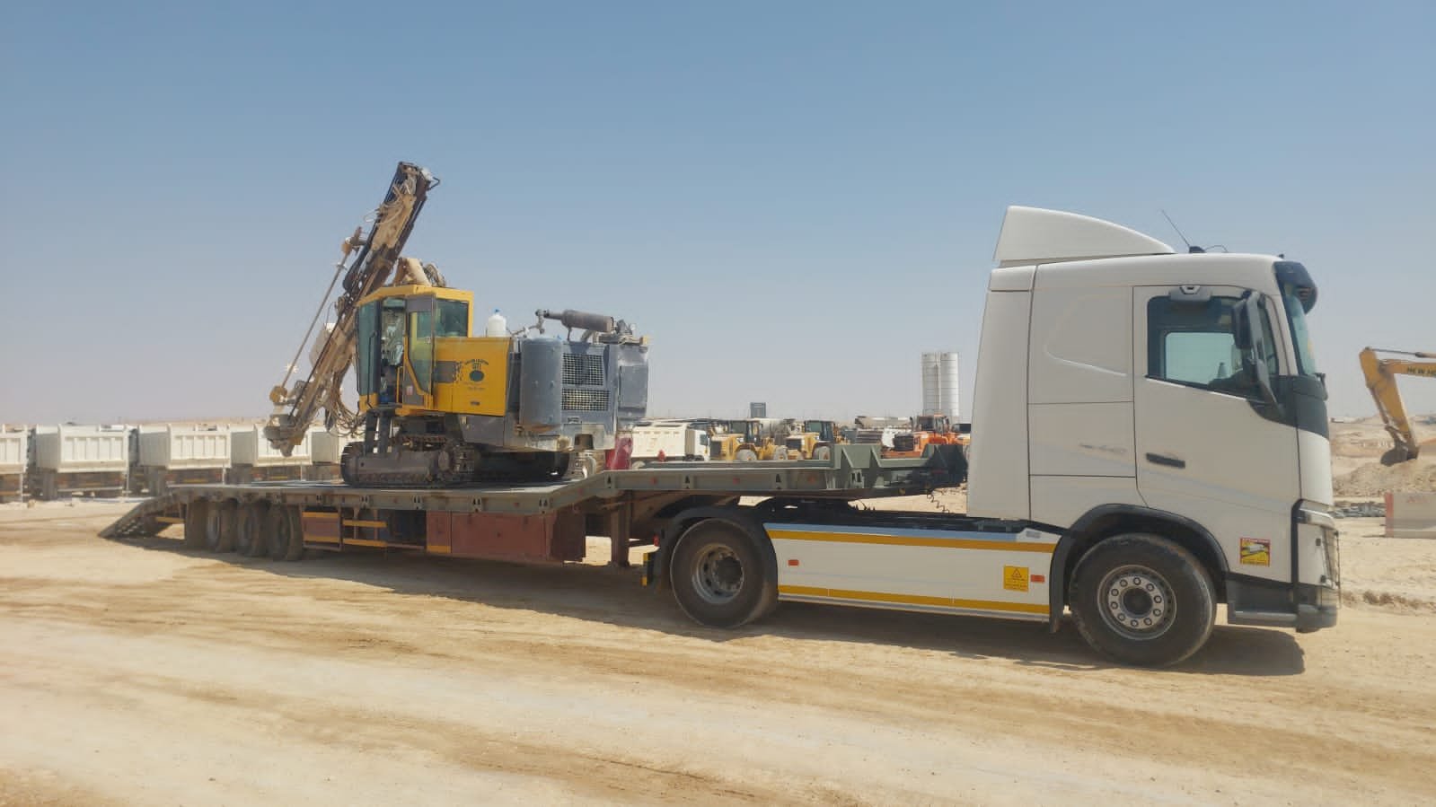 Heavy Foundation Component and Concrete Pile Lowbed Haulage