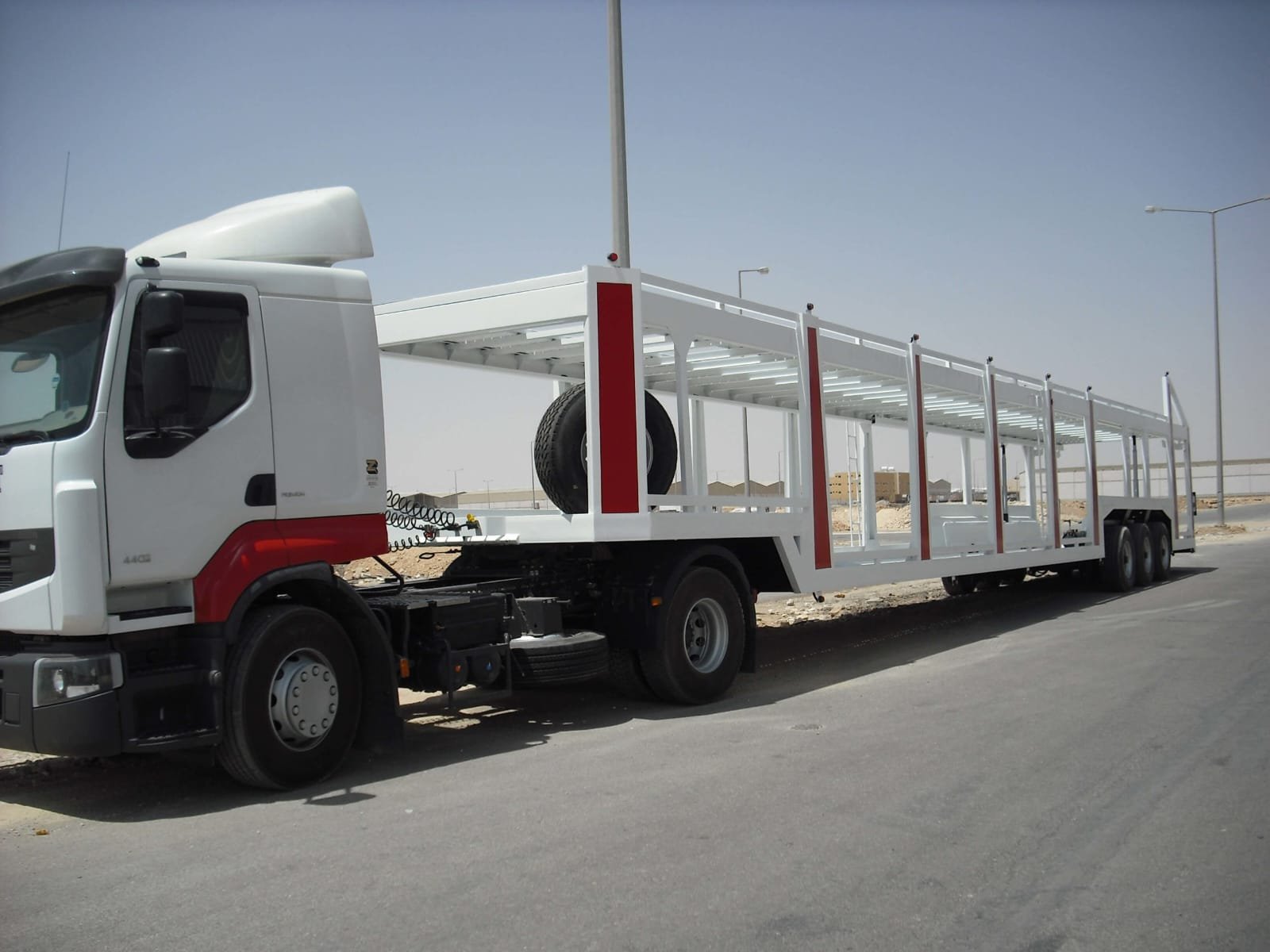 Freight Logistics and Cross-Border Heavy Transportation Fleet Operations Saudi Arabia