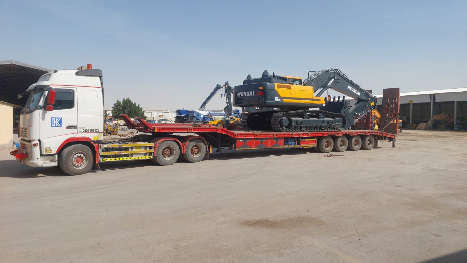 Heavy Mining Equipment and Excavation Machinery Lowbed Haulage Services