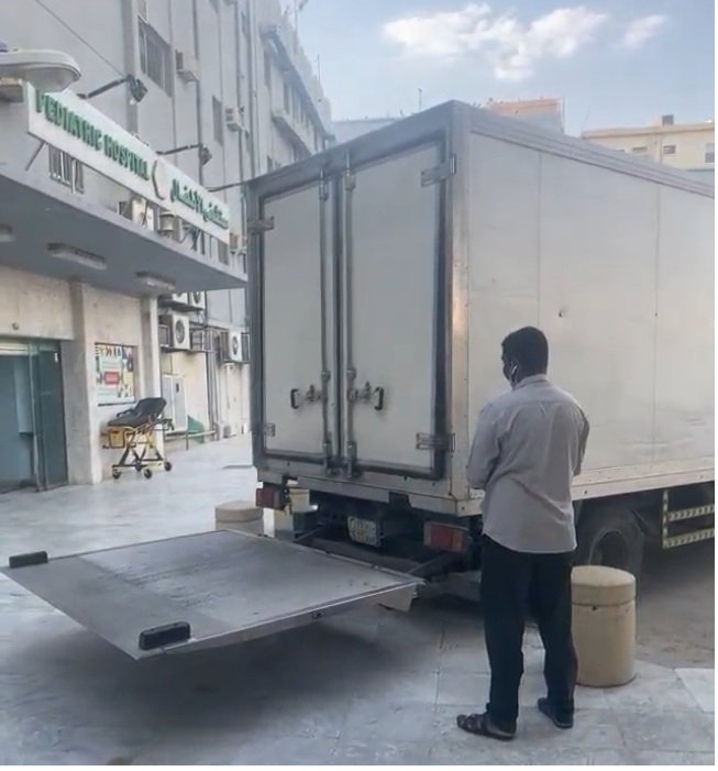 Dry Vans and Flatbed for Load industrial Products and